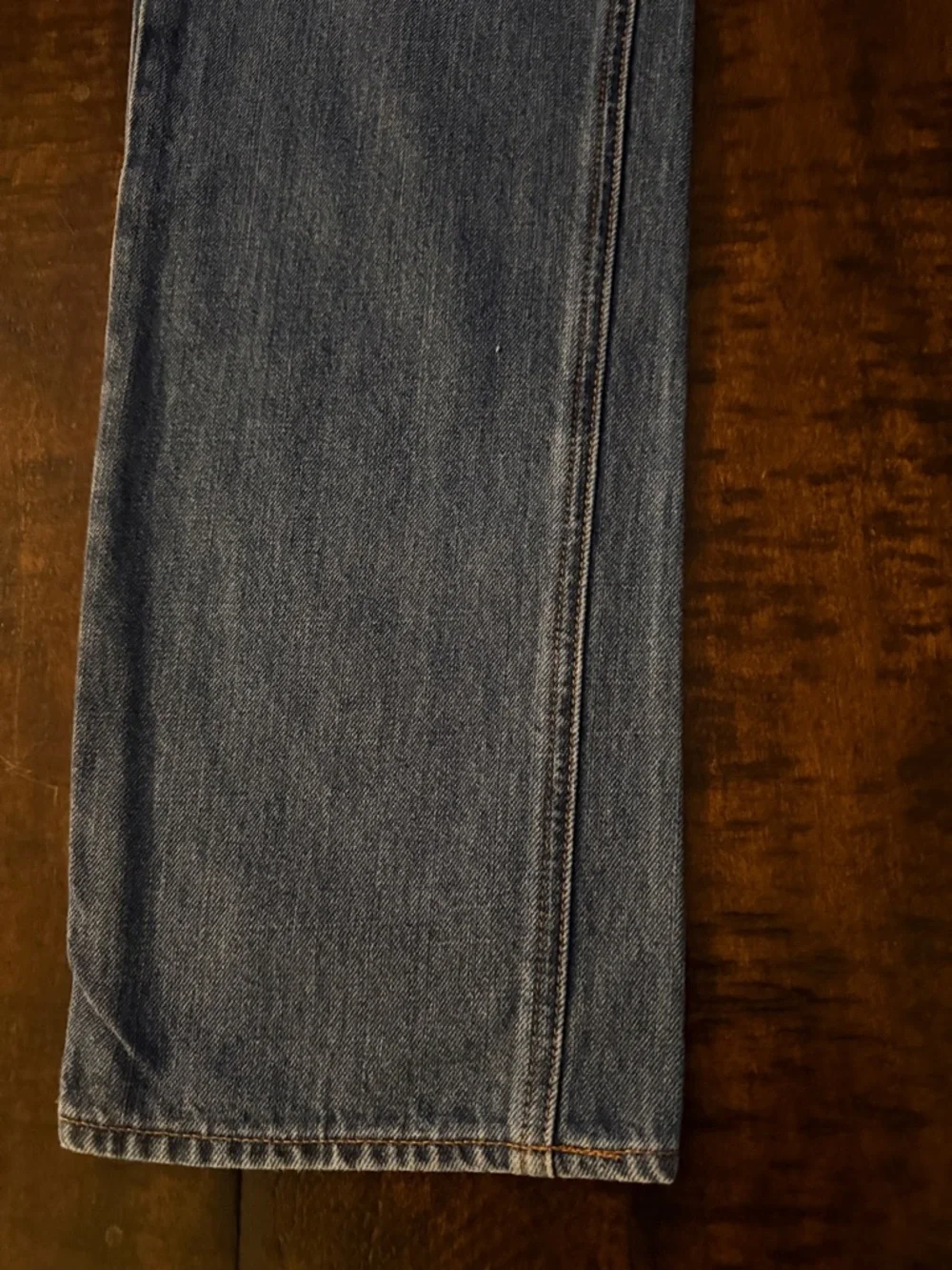 J. Crew Men's Straight Jeans in Medium Blue Wash- The Sutton 32x34